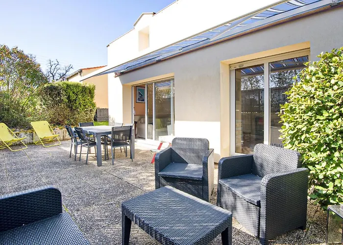 Beautiful Home In Royan With Wifi